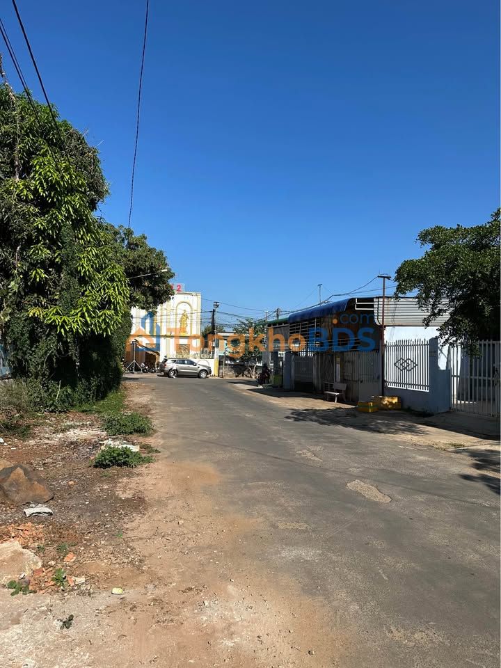 Kho Xô Viết Nghệ Tĩnh Krông Pắc 150tr/năm - Hoạt động ngay