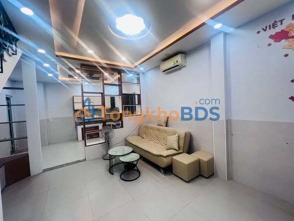 Nhà CMT8 Quận 3 34m2 6.05 tỷ - Ô tô vào nhà, góc 2 mặt tiền