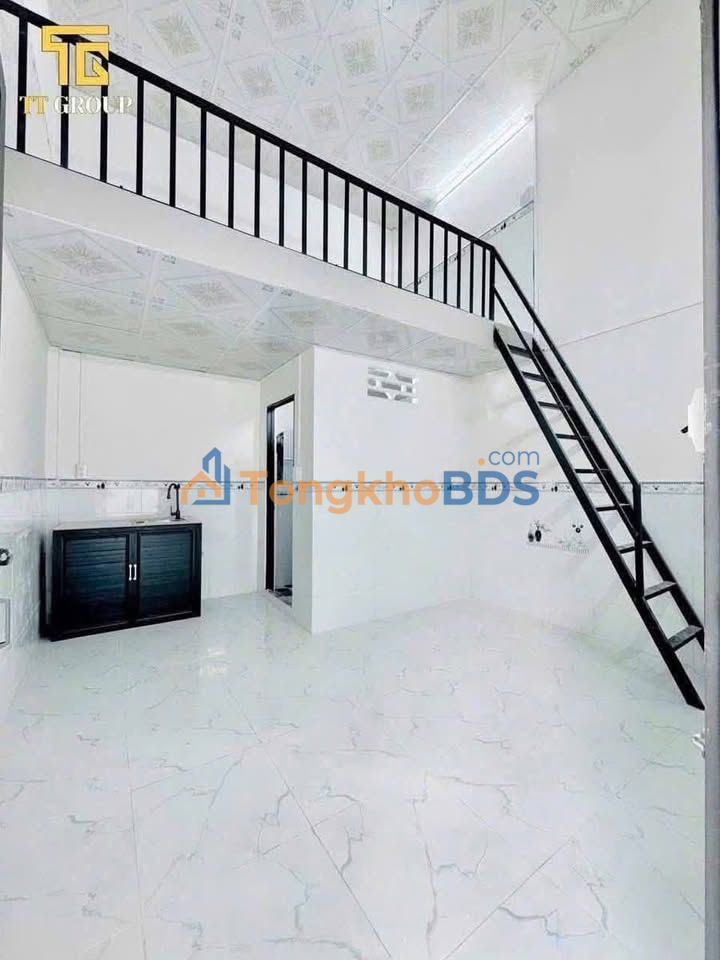 Phong tro Nguyen Van Qua Q12 25m2 2.49-3tr - San sang o ngay