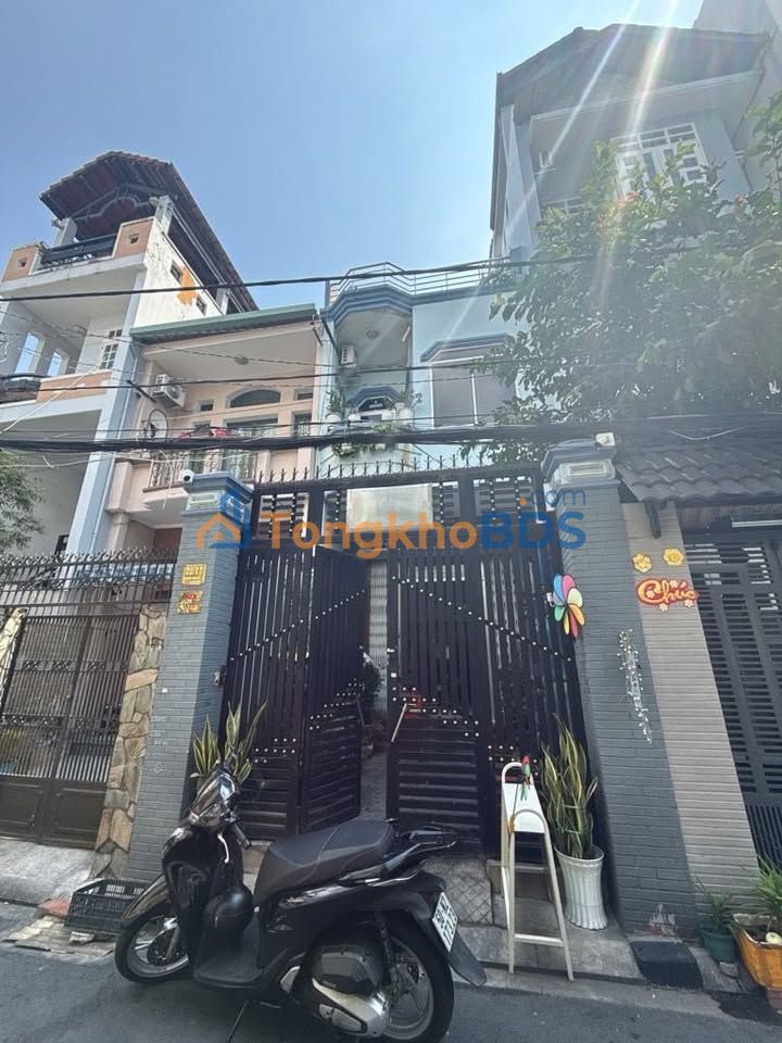 Nhà Nguyễn Hồng Đào Nhà Bè 104m² 15 tỷ - Ô tô vào nhà