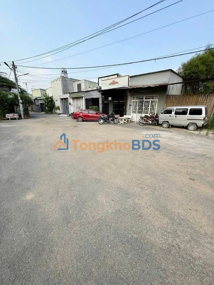 Nhà hẻm 8 Lò Lu Thủ Đức 112m² 2.29 tỷ - Ô tô vào tận nhà