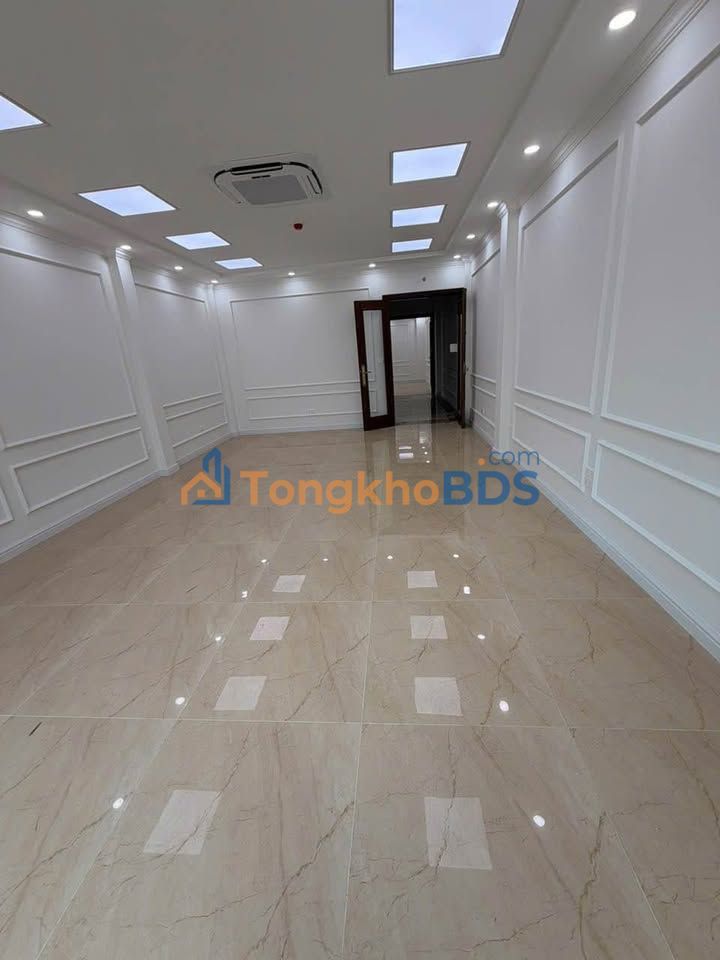 Văn phòng Nguyễn Hoàng Cầu Giấy 90m² 16 triệu - Tòa hạng A