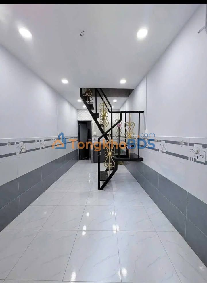 Nhà Q7 Hẻm 95 Lê Văn Lương 18m² 850tr - Chính chủ