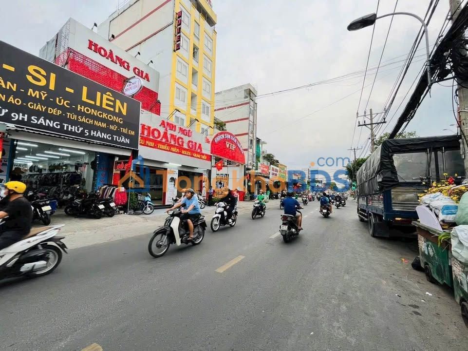 Nhà mặt tiền Tân Kỳ Tân Quý 4520m² 18 triệu - Mặt tiền kinh doanh