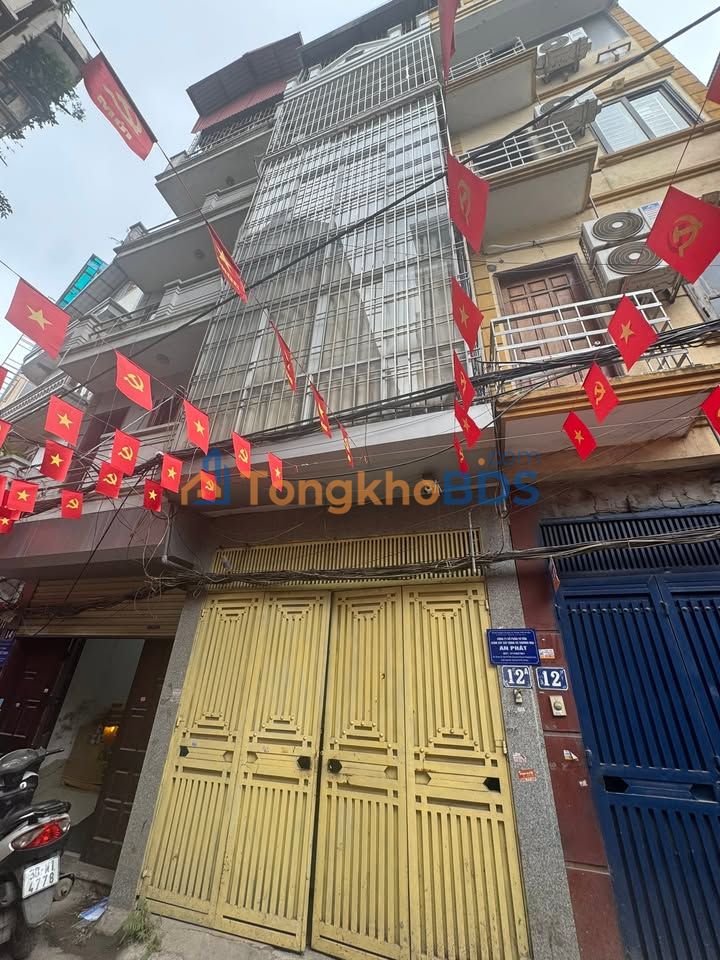 Nhà 5 tầng Định Công Hạ Hà Nội 9 triệu - Ô tô vào tận nhà