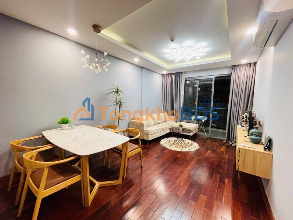 Căn hộ The Gold View Quận 4 80m² 18 triệu - View đẹp