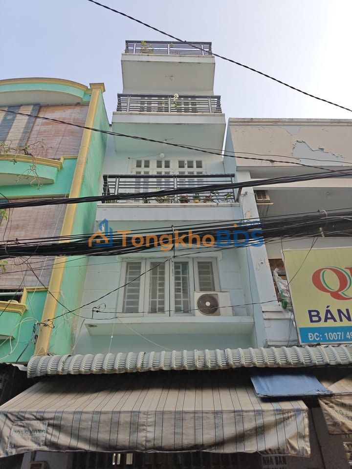 Nhà riêng Lạc Long Quân P11 36m² 5 tỷ - Chính chủ hiếm hẻm xe tải