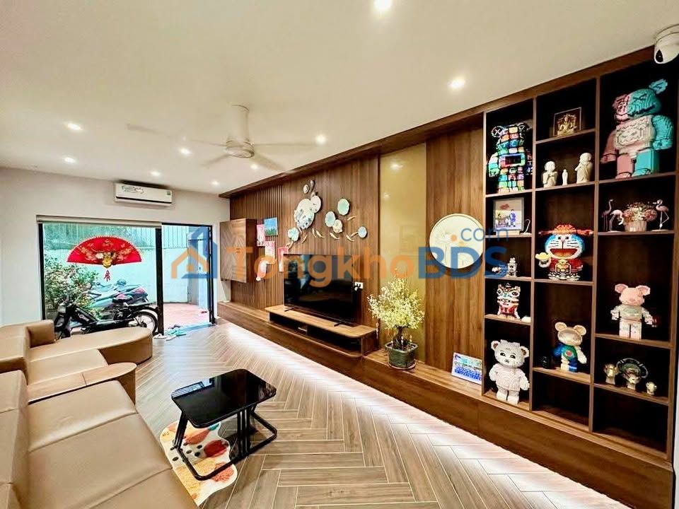 Nhà riêng Đống Đa 76m² 14 tỷ - Full nội thất sẵn ở