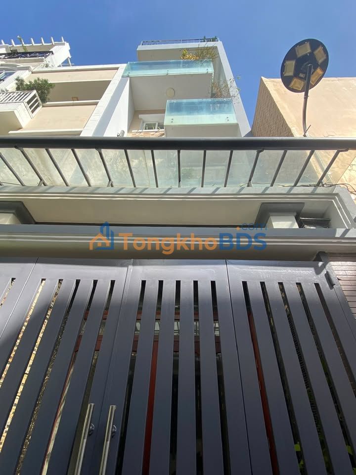 Nhà riêng Trường Chinh Tân Bình 55m2 8 tỷ - Ô tô vào tận nhà