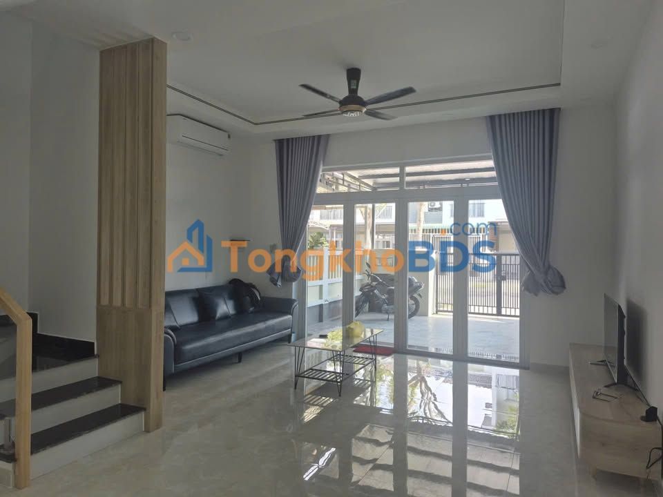 Nhà phố EcoLakes Mỹ Phước Vườn Thiên Đàng 2 15.6 triệu - Cho thuê ngay