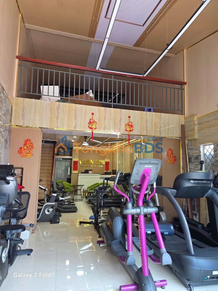 Nhà nguyên căn Tô Hiệu Tân Phú 75m² 25 triệu - Mặt tiền KD