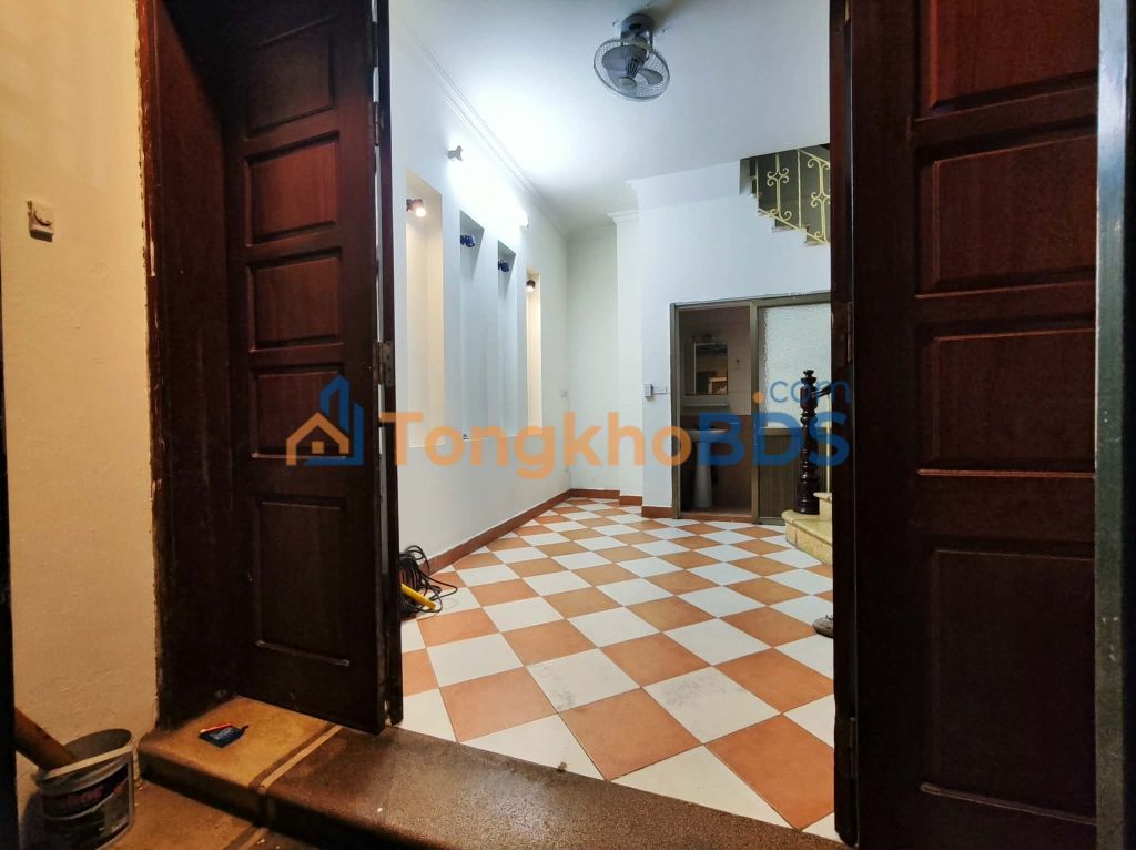 Nhà riêng phố Cửa Bắc Ba Đình 26m² giá 9 triệu - Sẵn sàng ở ngay