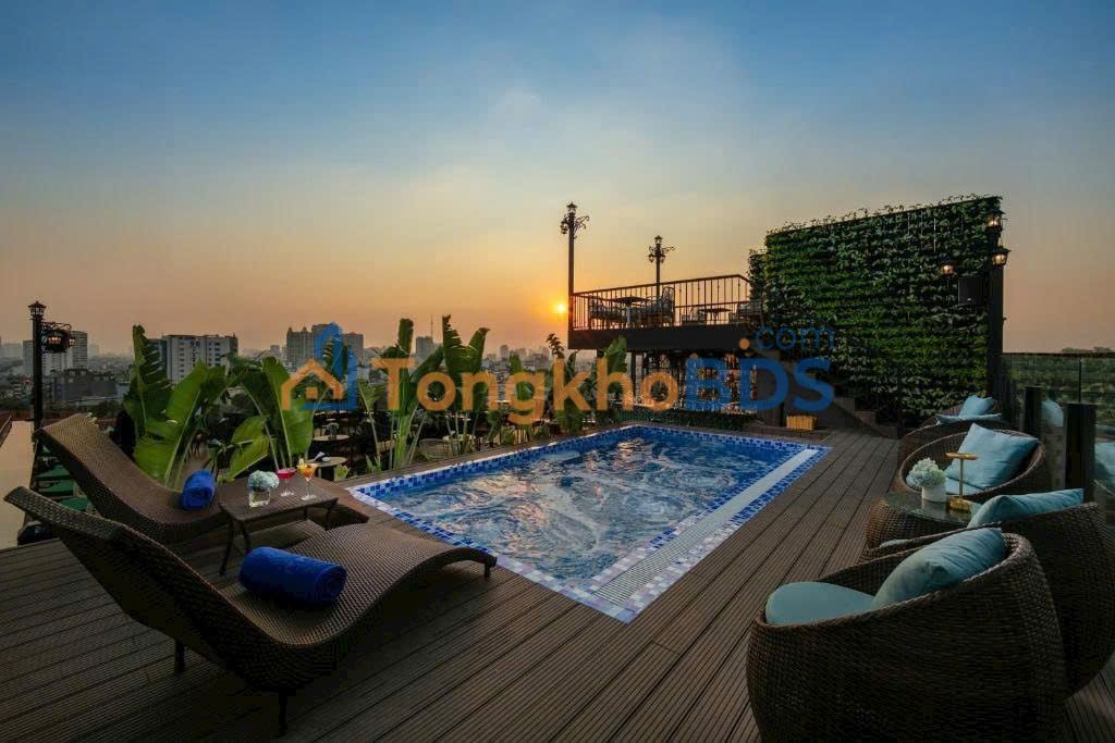 Khách sạn Hàng Buồm 330m² 2.5 tỷ - Vị trí đẹp