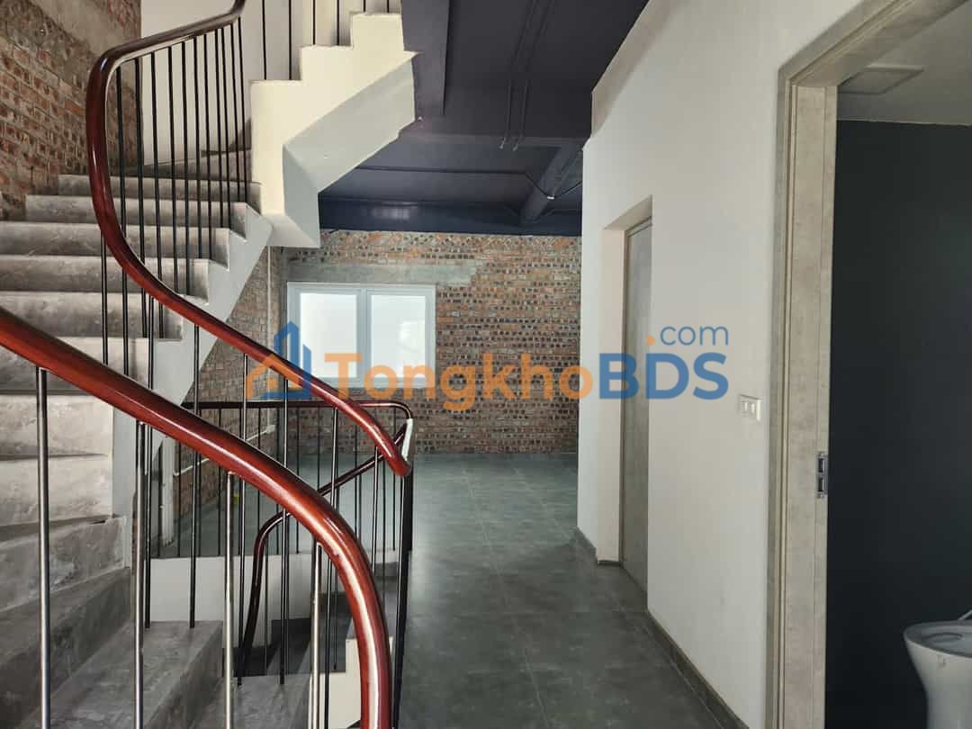 Nhà nguyên căn Euro Window Gia Lâm 75m² 15 triệu - Ô tô vào nhà