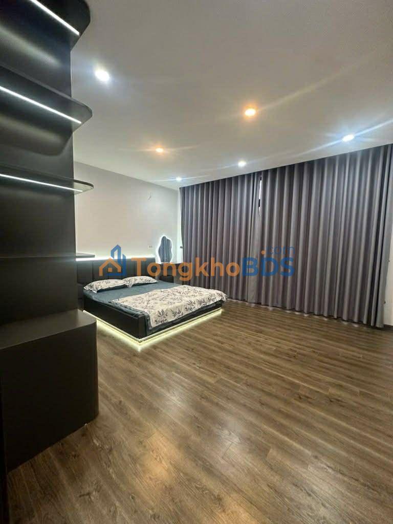 Nhà ngõ Bùi Ngọc Dương 43m² 5 tầng 430 triệu - Chính chủ
