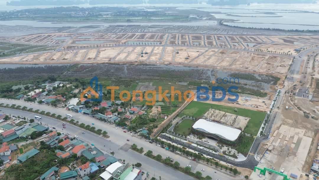 Townhouse Vinhomes Ha Long Tuần Châu 180m² 18 tỷ - Vị trí đắc địa