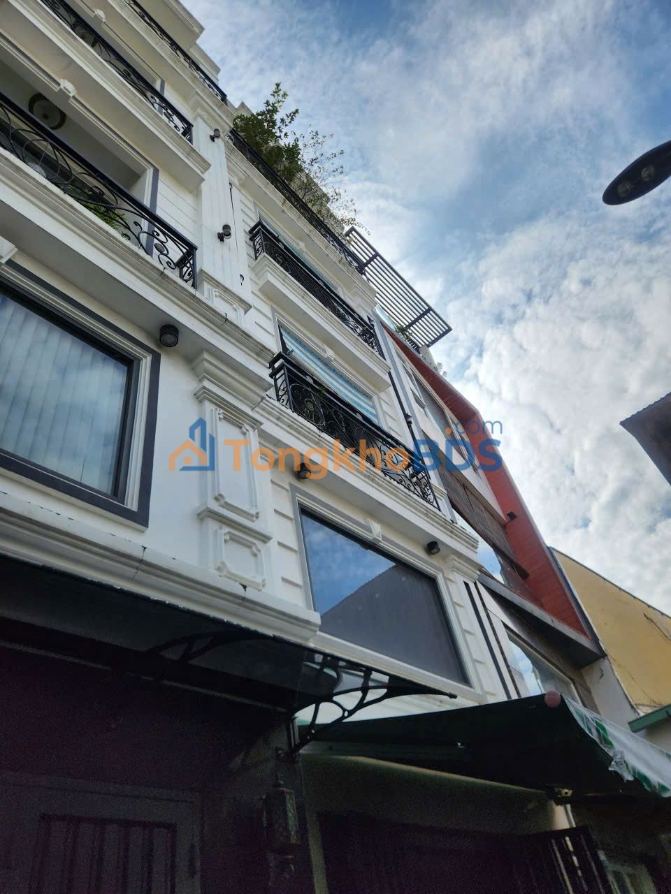 Nhà phố Lê Trực Bình Thạnh 55m² 11 tỷ - Ô tô vào tận nhà