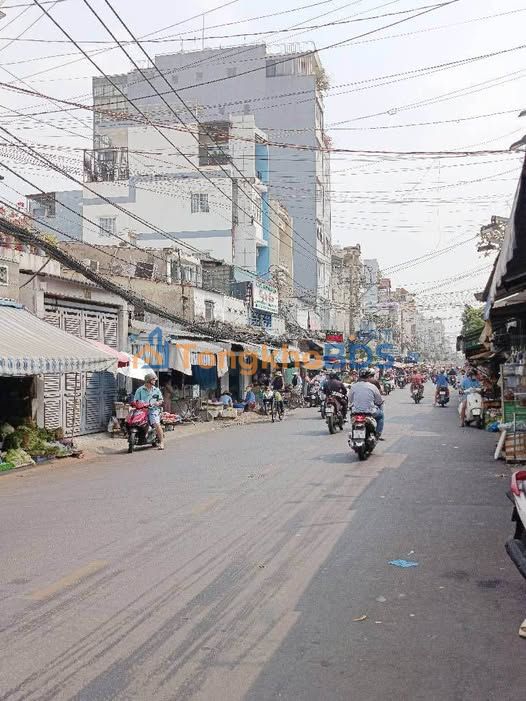 Nhà phố Q4 Tôn Thất Thuyết 60m² 15.8 tỷ - Mặt tiền kinh doanh