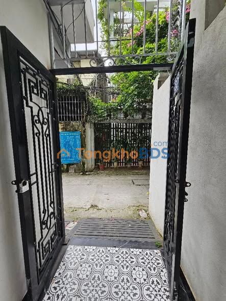 Nhà Long Biên 44m² giá 6 tỷ - Ô tô vào tận nhà