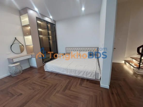 Townhouse Bồ Đề Long Biên 59m² 10 tỷ - Ô tô vào tận nhà