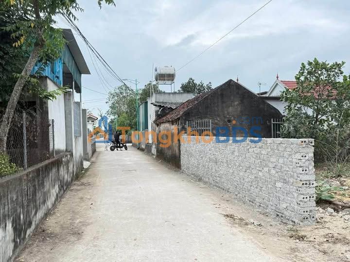 Đất Thôn 2 Quỳnh Văn Nghệ An 161m² - Đường to ô tô