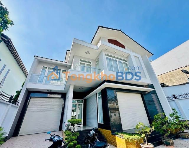 Townhouse Huỳnh Tấn Phát 184m² 11 tỷ - Vị trí đắc địa