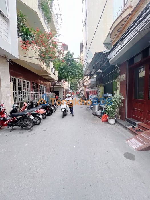 Nhà Hoàng Văn Thái 52m² giá 15 tỷ - Sẵn sàng ở ngay