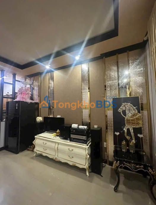Nhà mặt tiền Nguyên Tử Lực Đà Lạt 184m² 13.5 tỷ - Kinh doanh