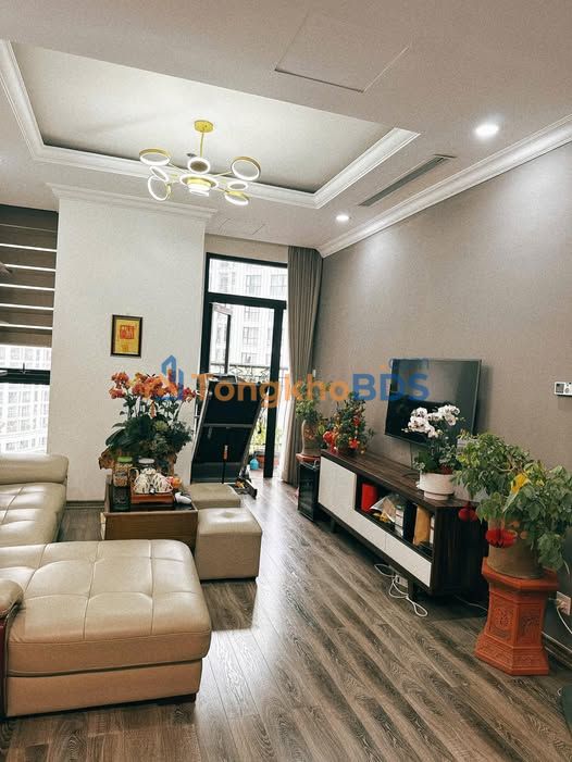 Căn hộ Royal City R2 108m² - View đẹp, full nội thất