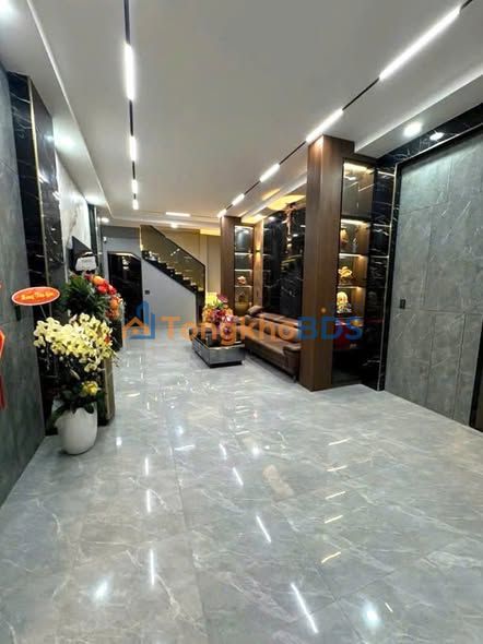Nhà Lạc Long Quân Tân Bình 48m² 8 tỷ - Ô tô vào nhà