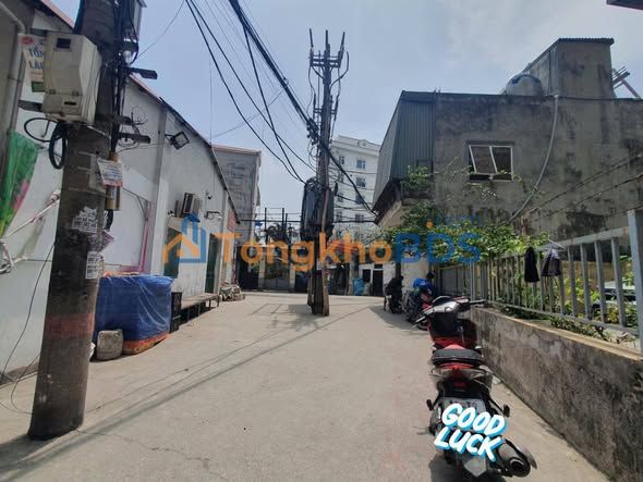 Nhà Giải Phóng Giáp Bát 25m² 4 tỷ - Ô tô vào tận nhà