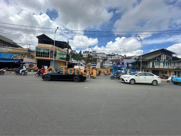 Nhà phố Nguyễn Công Trứ Đà Lạt 185m² 23 tỷ - Chính chủ bán