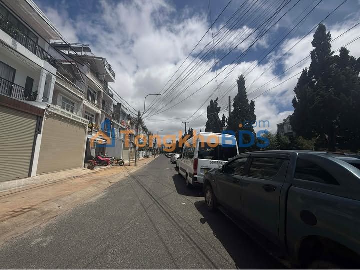 Nhà Hoàng Diệu Phường 5 Đà Lạt 103m² 6.2 tỷ - Ô tô vào nhà