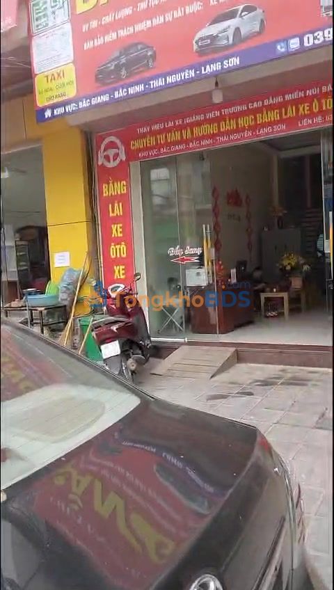 Nhà riêng Tân Hiệp Yên Thế 90m² - Ô tô vào tận nhà