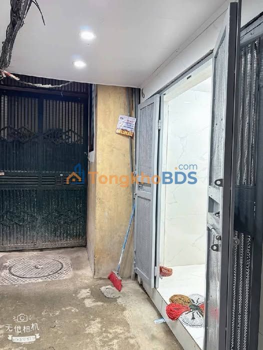 Nhà riêng Ngách 81 Ngõ Hòa Bình 7 20m² 2.25 tỷ - Chính chủ bán