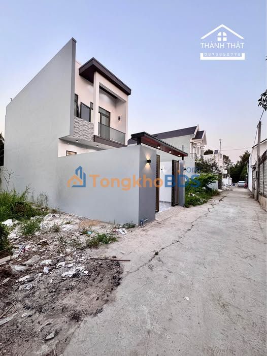 Nhà phố Mỹ Tho 105m² 2.59 tỷ - Ô tô vào nhà