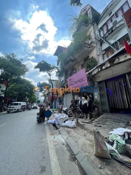 Nhà mặt phố Trương Định Hoàng Mai 81m²/20 tỷ - Ô tô vào tận nhà