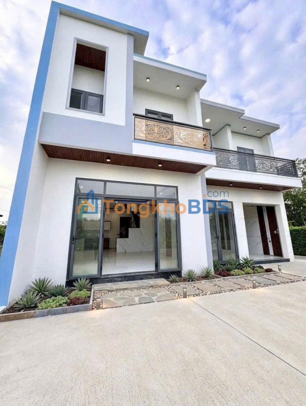 Nhà trệt lầu HL7 Vĩnh Cửu 90m² 700 triệu - Ô tô vào tận nhà