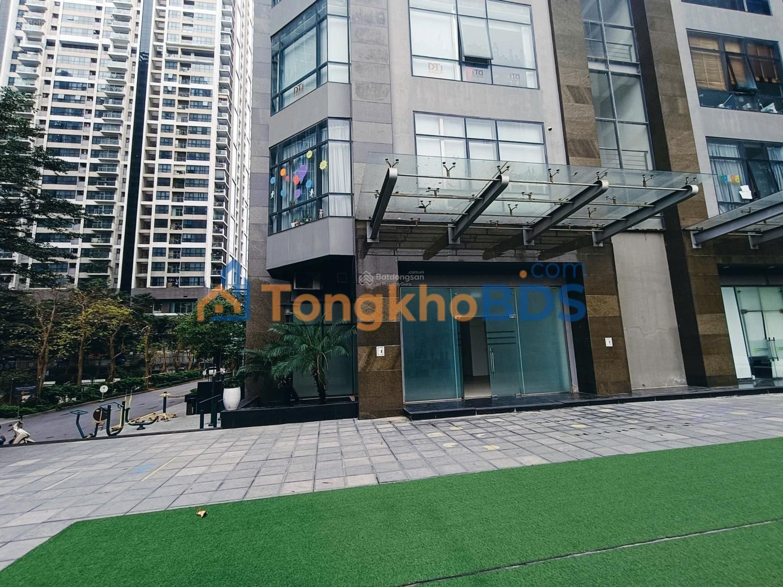 Shophouse Vinata Tower 125m2 32 triệu - Mat tien kinh doanh