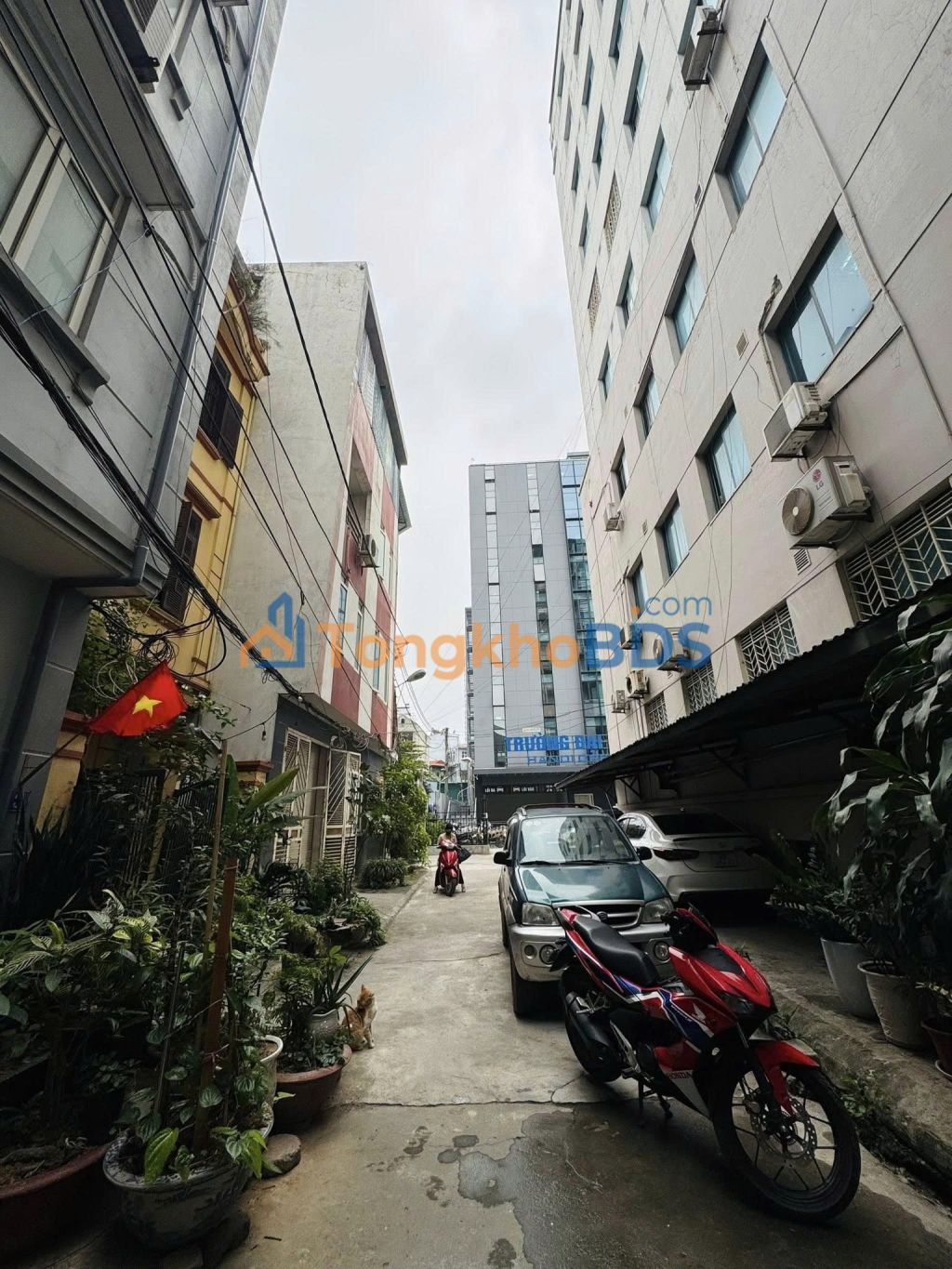 Nhà cho thuê Lạc Trung 50m² 15 triệu - Ô tô đỗ cửa