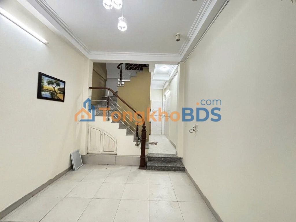 Nhà riêng Trung Văn, Nam Từ Liêm 32m² giá 11 triệu - Sẵn sàng ở ngay