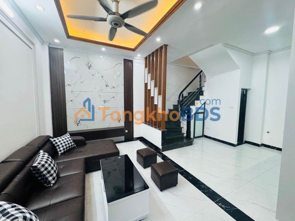 Nhà 5 tầng Lương Khánh Thiện 50m² 8.9 tỷ - Ô tô vào tận nhà