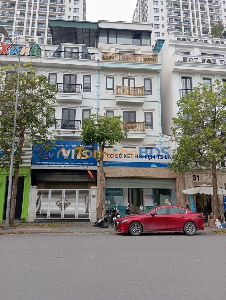 Townhouse Long Biên 85m² 32 tỷ - Mặt tiền kinh doanh