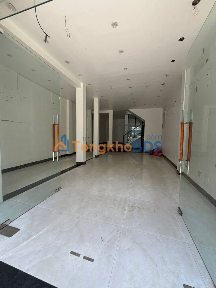 Nhà mặt tiền Phan Đình Phùng 94m² 18 triệu - KD ngay