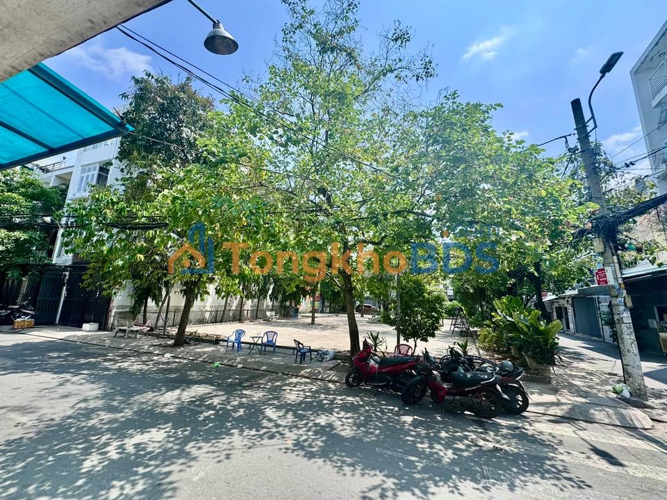 Nhà nguyên căn Tân Sơn Nhì 27 triệu 136m2 - Ô tô vào nhà