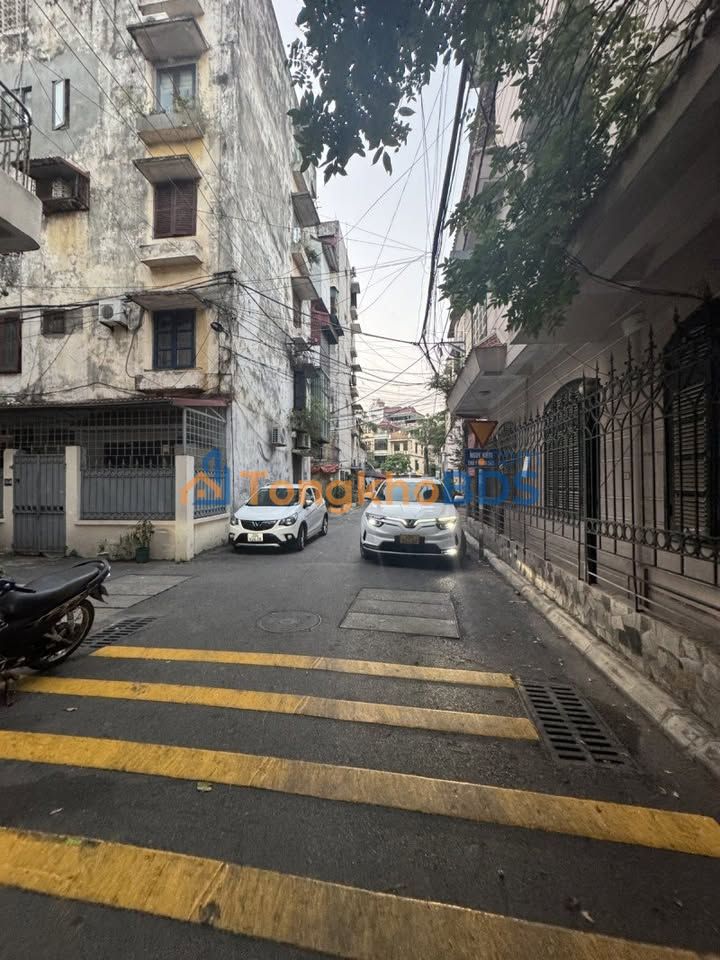 Nhà Nguyễn Văn Cừ Long Biên 100m² 22 tỷ – Ô tô vào tận nhà