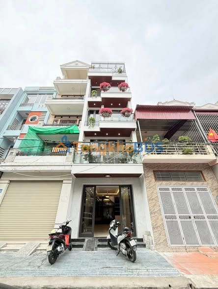 Nhà 5 tầng Văn Cao Ngô Quyền 80m² - Sẵn sàng ở ngay