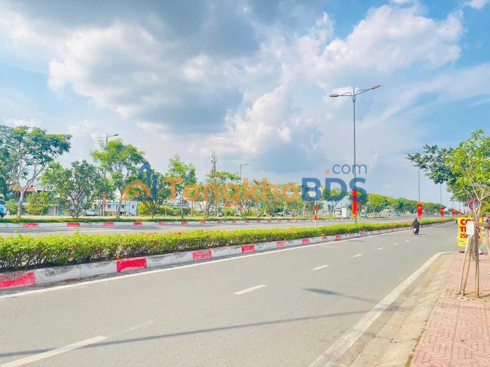 Đất nền Thủ Đức 64m² giá 6,5 tỷ - Sổ đỏ chính chủ