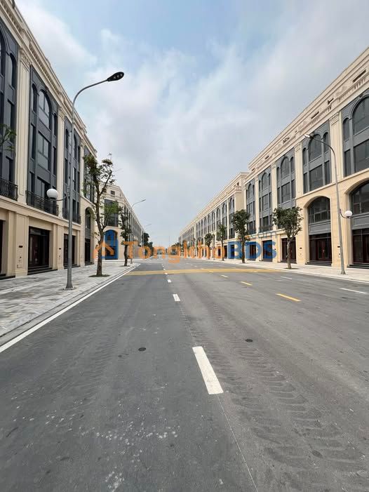 Townhouse Vinhomes Global Gate 125m² 44 tỷ - Vị trí đắc địa