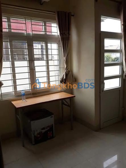 Phòng trọ Nguyễn Đức Cảnh 3.5 triệu - Sẵn sàng ở ngay